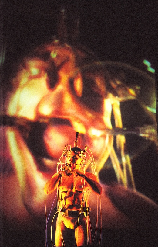 Epizoo 1994. Interactive Performance. Cara scene. Author: Marcel·lí Antúnez Roca. Photo: Nuria Andreu.