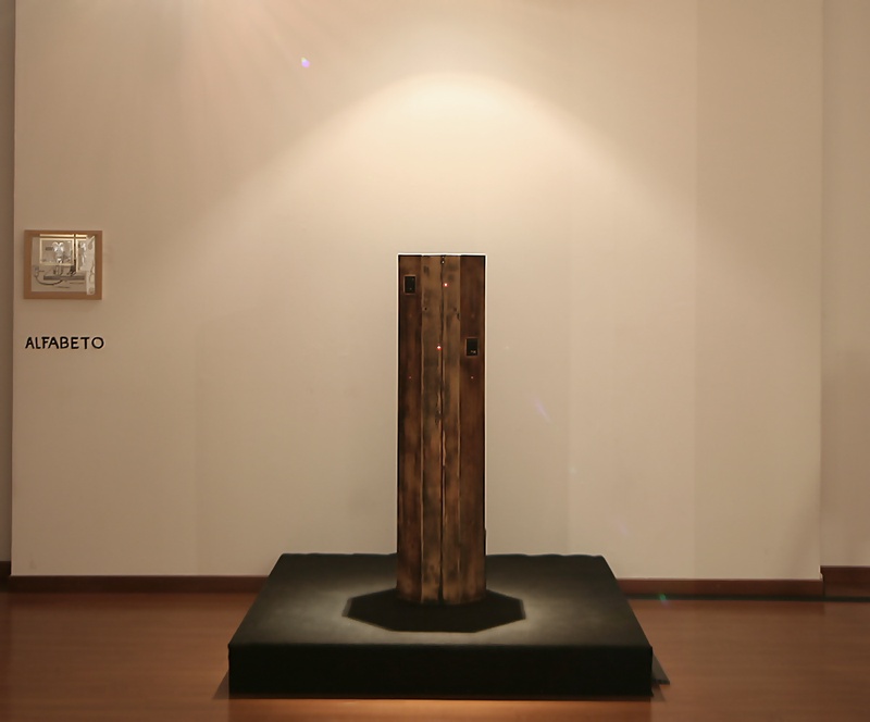 Interativita Furiosa, 2007. Exhibition. Alfabeto. Gam Gallarate, Italy. Author: Marcel·lí Antúnez Roca. Photo: Walter Capelli.