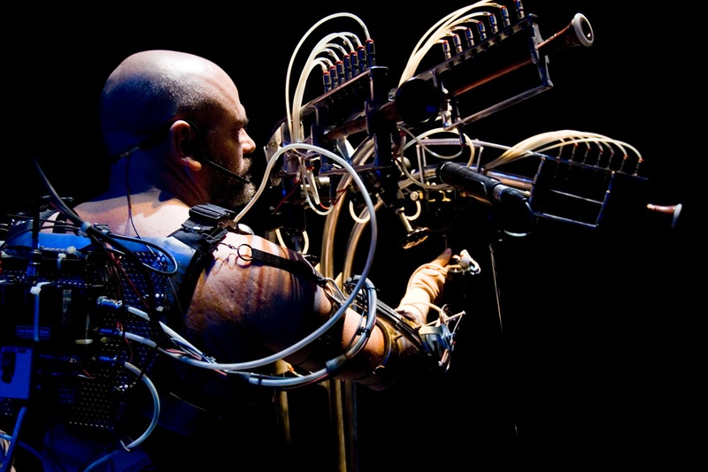 Afasia1998. Mechatronic Performance. Demo robots scene. Author: Marcel·lí Antúnez Roca. Photo: Carles Rodriguez.