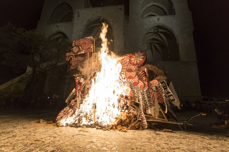 Tracapello fire Falla. Furs Place, Valencia.. Author: Marcel·lí Antúnez Roca. Photo: Carles Rodriguez.