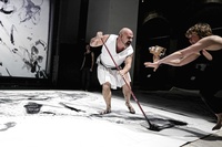  Photo: Carles Rodríguez. <a href='https://www.marceliantunez.com/media/img/work/17_ESTRENA08.jpg' target='_blank'>Download original</a> <span style='color:transparent'>1120</span>