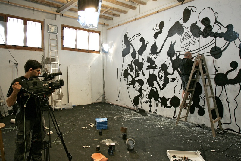 DIBUIXANT 2005. Documentary film. Silouette mural. Author: Marcel·lí Antúnez . Photo: Carles Rodriguez.