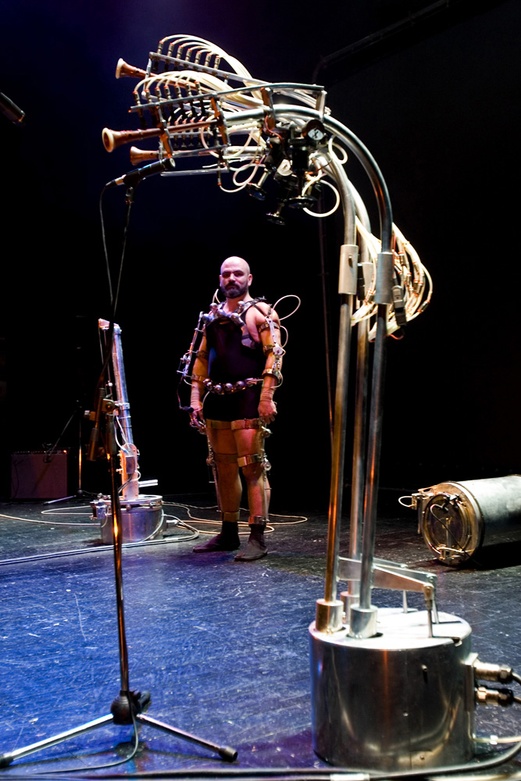 Afasia1998. Mechatronic performance. Demo Robots Scene. Author: Marcel·lí Antúnez Roca. Photo: Carles Rodriguez.