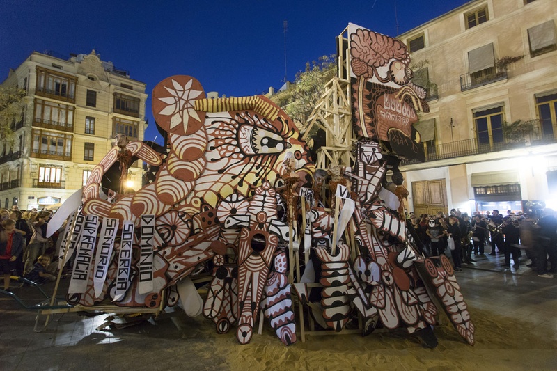 Tracapello Falla preparation. Furs Place, Valencia.. Author: Marcel·lí Antúnez Roca. Photo: Carles Rodriguez.