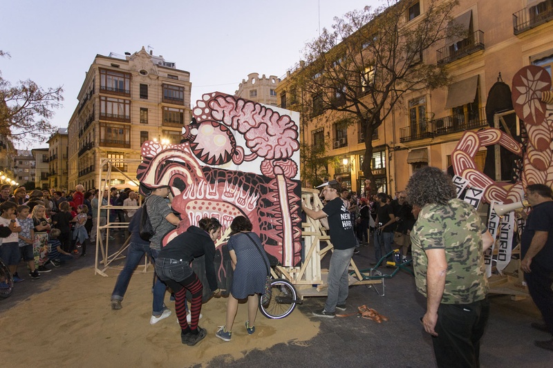 Tracapello Falla preparation. Furs Place, Valencia.. Author: Marcel·lí Antúnez Roca. Photo: Carles Rodriguez.